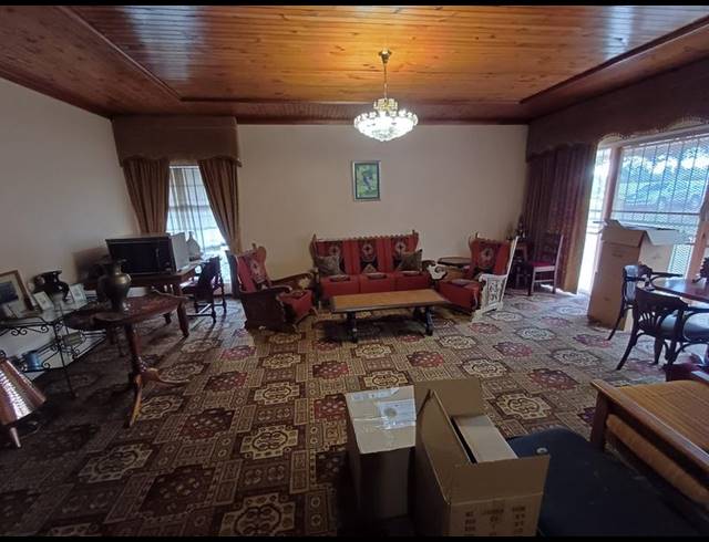 FARM FOR SALE IN UNITAS PARK